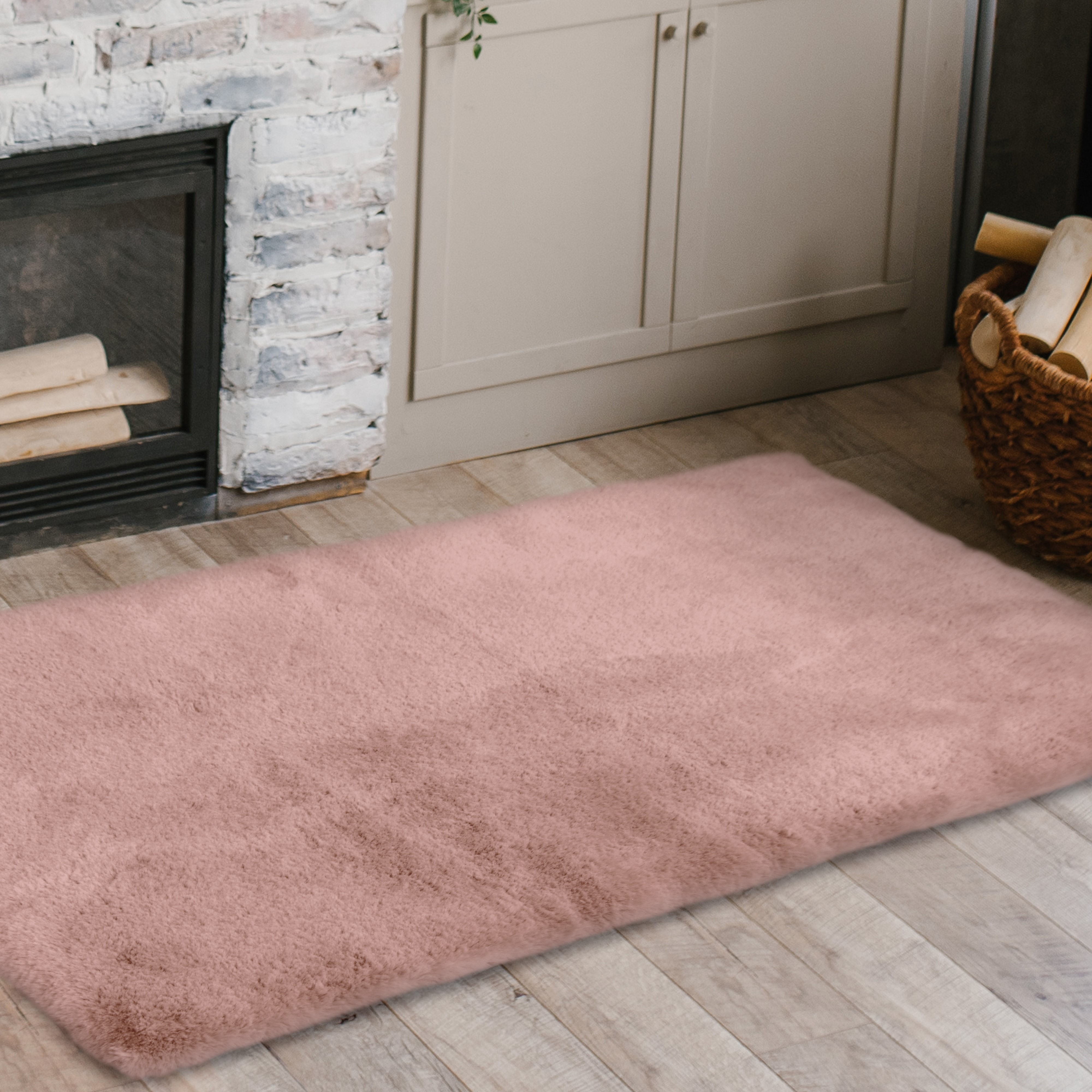 Luxury Faux Fur Plain Modern Rug In Blush Pink